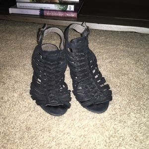 Vince Camuto Shoes - Vince Camuto Black Sandals Vince Camuto Shoes - Vince Camuto Black Sandals